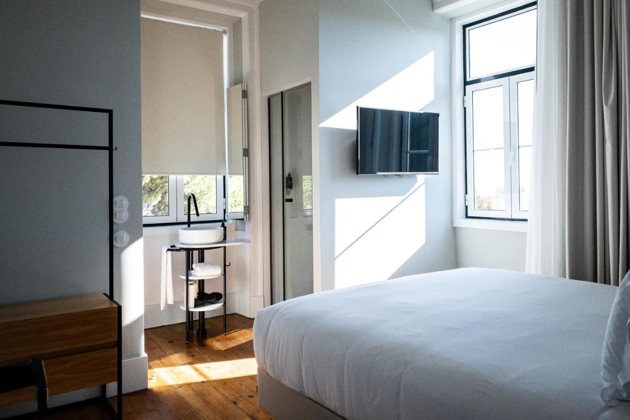 A House In Estoril - Adults Only Ξενοδοχείο Εξωτερικό φωτογραφία A room at the hotel