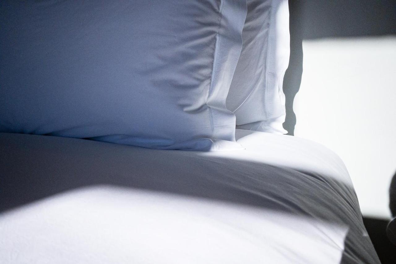 A House In Estoril - Adults Only Ξενοδοχείο Εξωτερικό φωτογραφία A bed