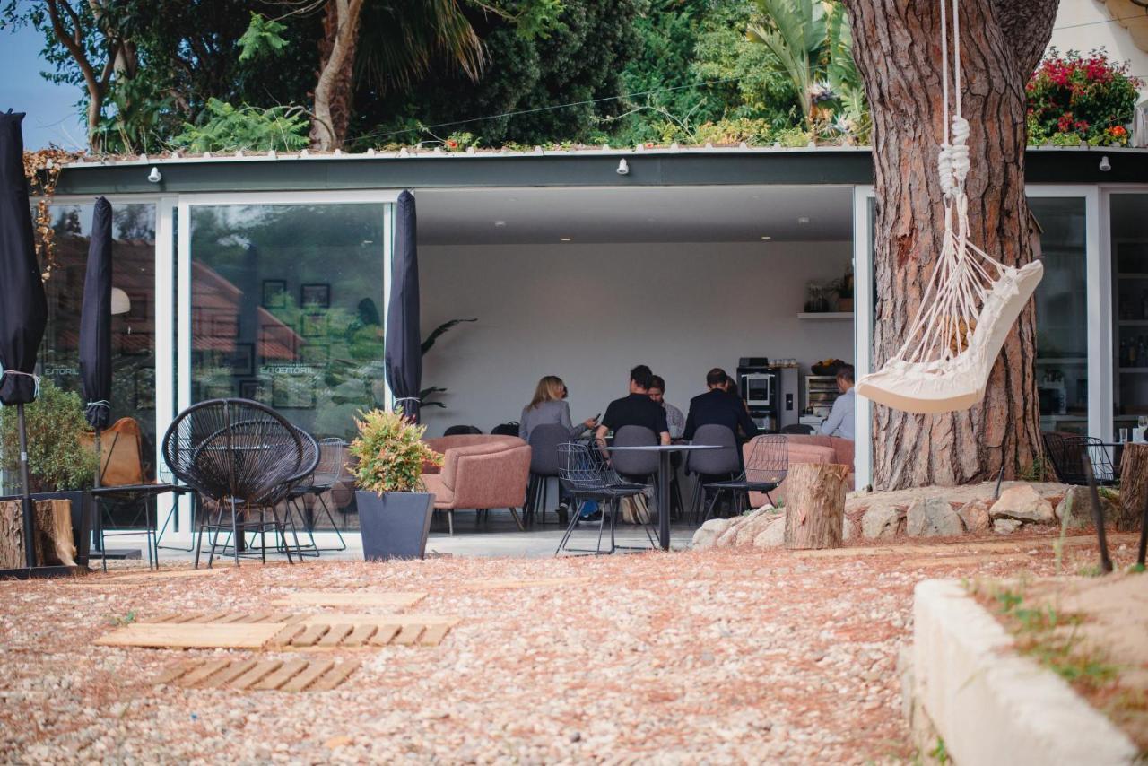 A House In Estoril - Adults Only Ξενοδοχείο Εξωτερικό φωτογραφία The Treehouse at the London Film and Television School